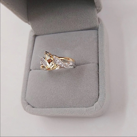New 2 Tone Exquisite zircon Praying Hands Ring - Picture 4 of 6